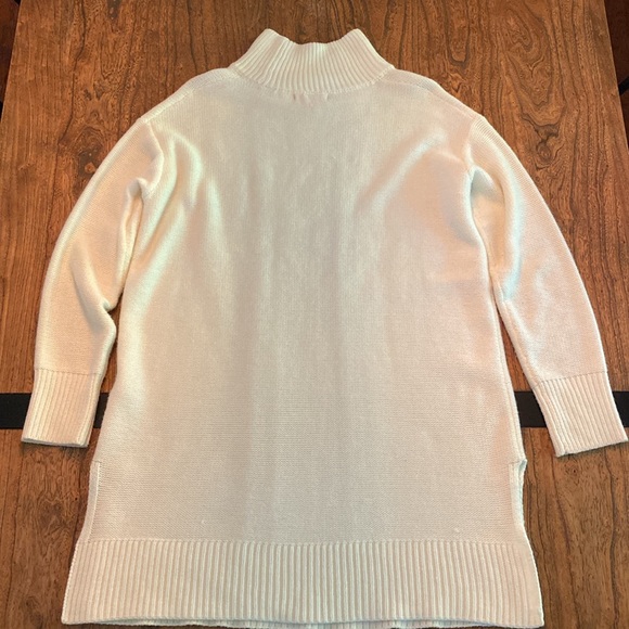 Creamy White Tunic Length Sweater - size L - Picture 4 of 6